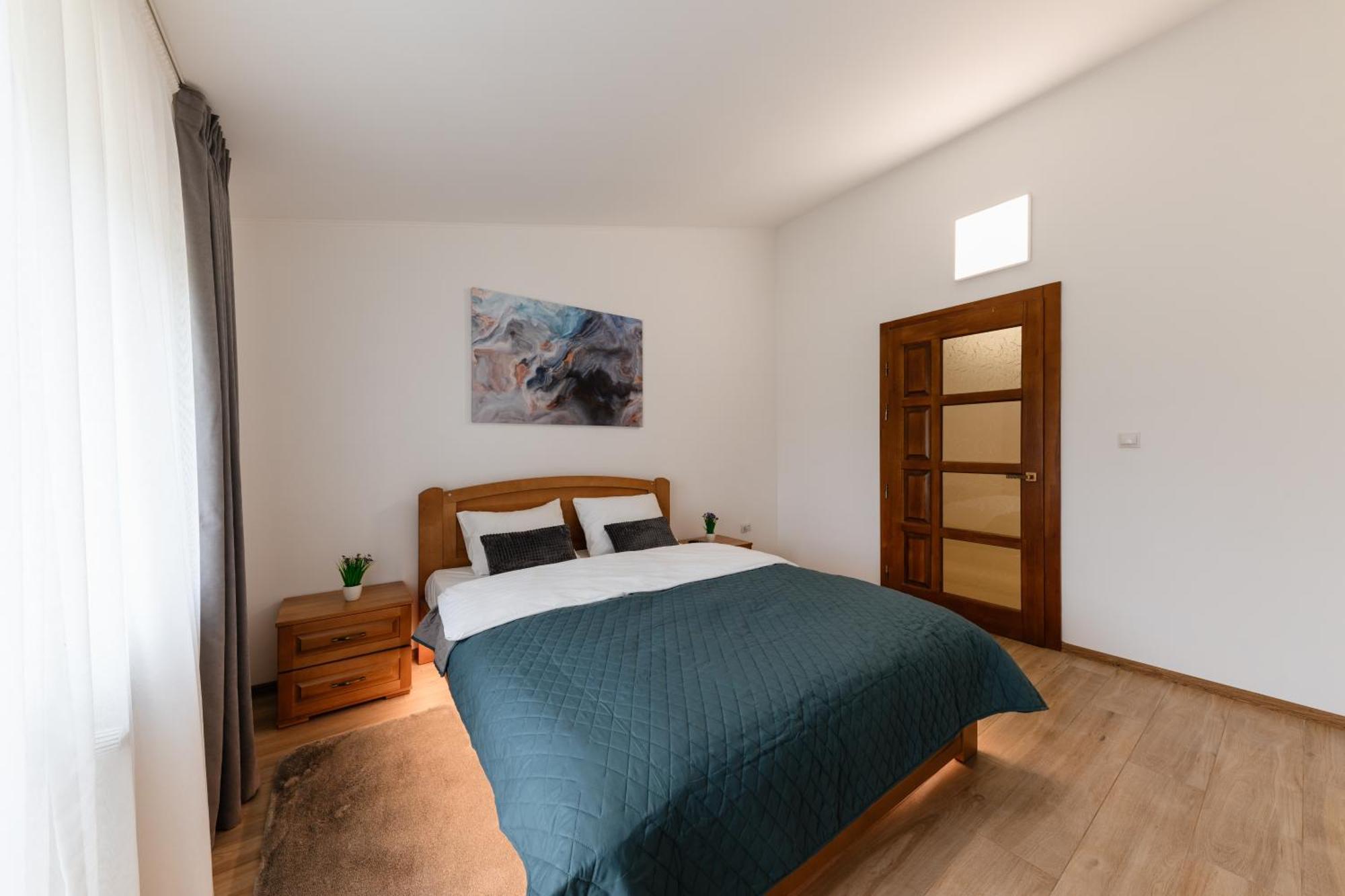 Luxury Apartments Uzhorod Eksteriør bilde